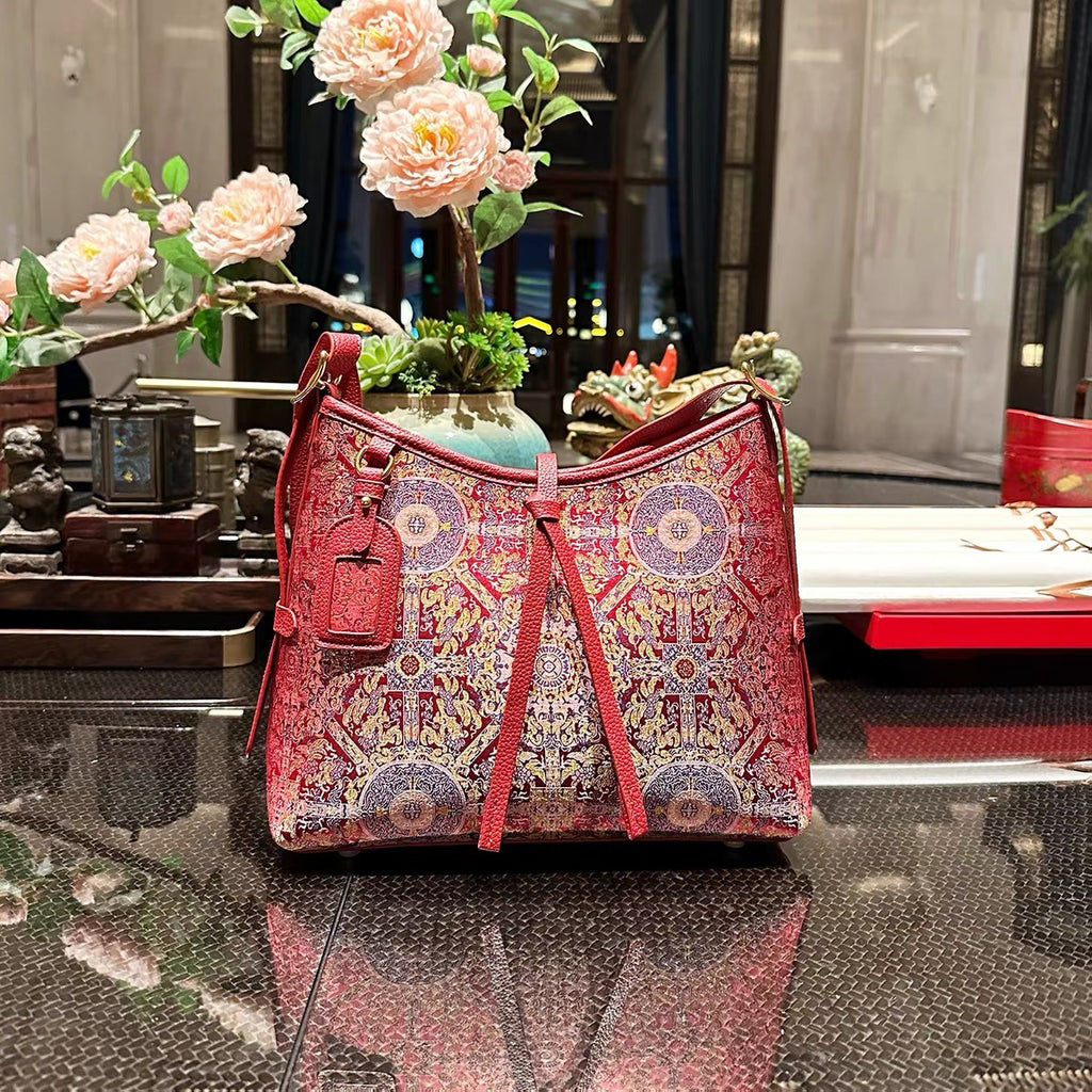 New Chinese-style intangible cultural heritage Songzhi silk braided bag for the lower part of the arm (female version)