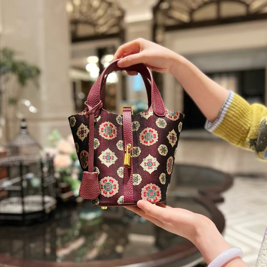 Traditional Chinese Folk Art Songzhi Water Bucket Bag for Women