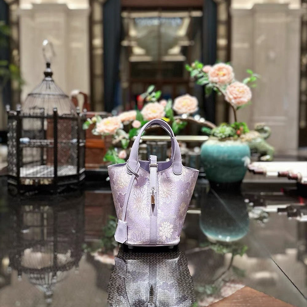 Traditional Chinese Folk Art Songzhi Water Bucket Bag for Women